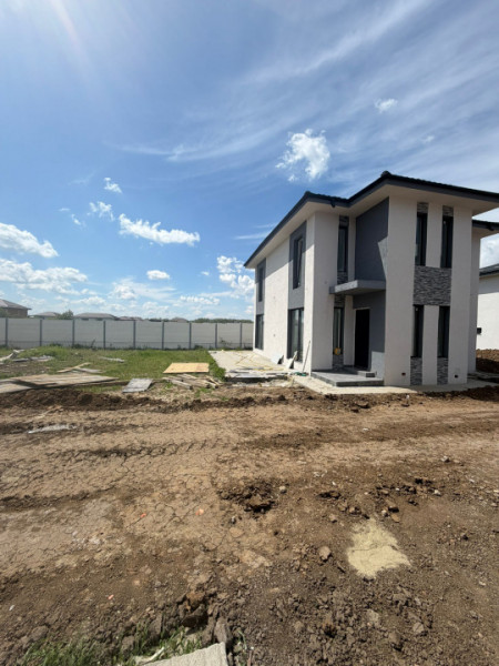 Casa/Vila Individuala Bragadiru Central 4 camere/id nr 36