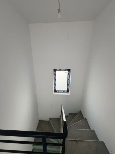 Vanzare Casa/Vila Individuala 4 camere/Cristalului id nr 61