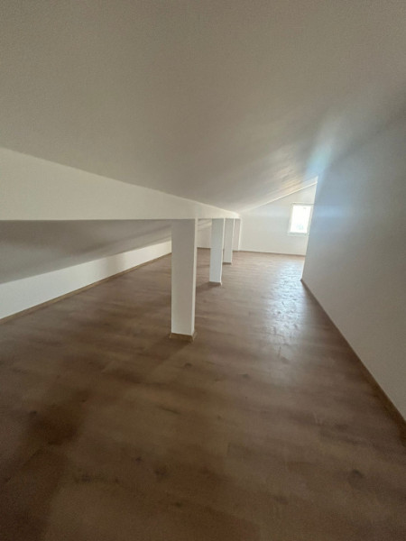 Vila Duplex/Bragadiru-Crisul Repede/Dormitor la parter id nr 57
