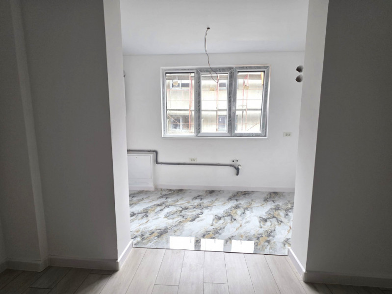  Apartament 3 camere cu gradina proprie 49mp