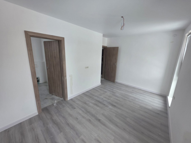  Apartament 3 camere cu gradina proprie 49mp