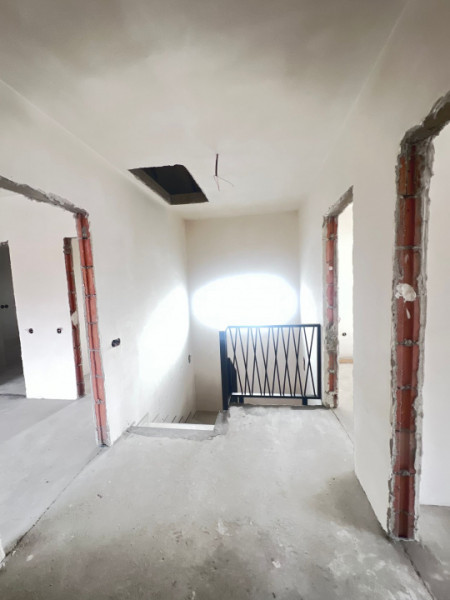 Vila Individuala 4 camere /Domnesti teren 400mp