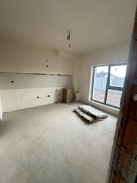 Vila Individuala 4 camere /Domnesti teren 400mp