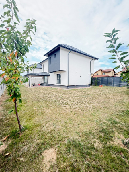 Vila Individuala 4 camere /Domnesti teren 400mp
