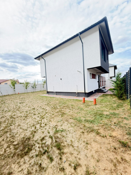 Vila Individuala 4 camere /Domnesti teren 400mp