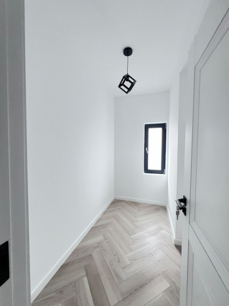 Vila Individuala 4 camere /Domnesti teren 400mp