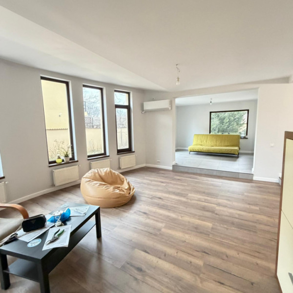 Vanzare Vila Individuala /Bragadiru str Mracineni/teren 500mp