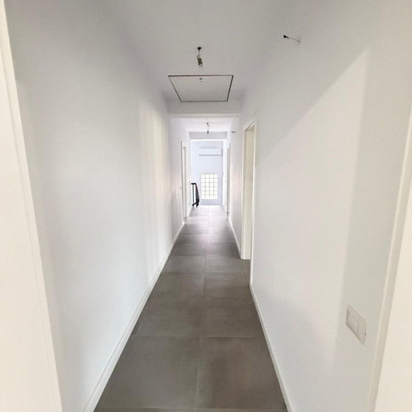 Vanzare Vila Individuala /Bragadiru str Mracineni/teren 500mp