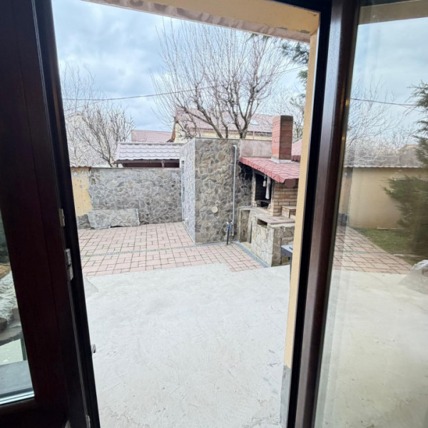 Vanzare Vila Individuala /Bragadiru str Mracineni/teren 500mp