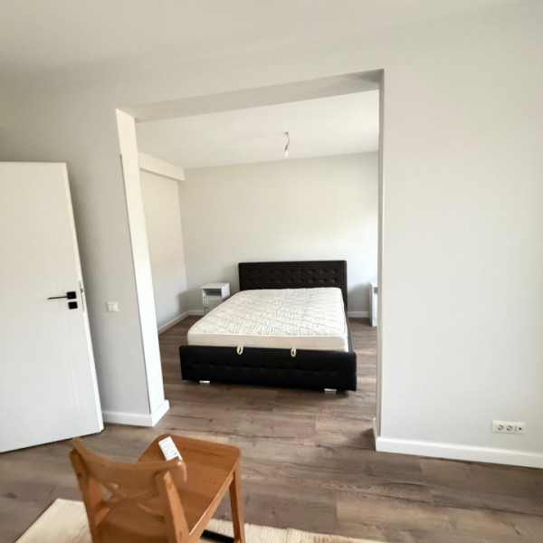 Vanzare Vila Individuala /Bragadiru str Mracineni/teren 500mp