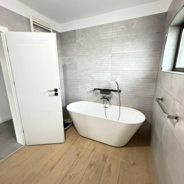 Vanzare Vila Individuala /Bragadiru str Mracineni/teren 500mp