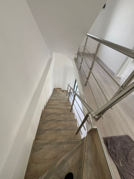 Vila Duplex de vanzare/Cornetu P+1+M /Mansarda Finisata