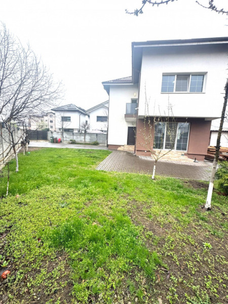 Vila de Vanzare Bragadiru str Libertatii/P+1+M