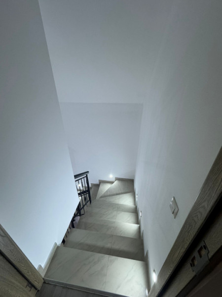 Vila de Vanzare Bragadiru str Libertatii/P+1+M