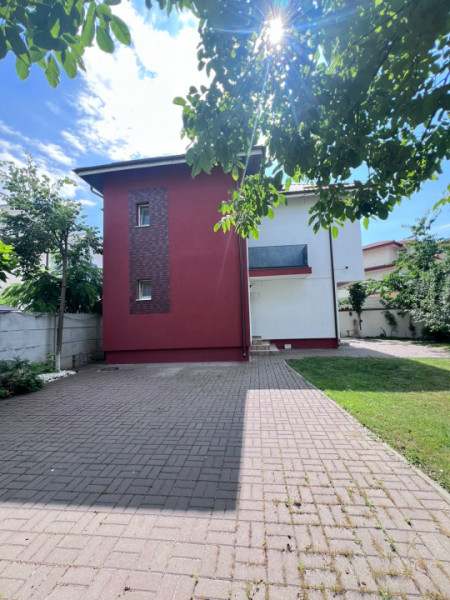 Vila de Vanzare Bragadiru str Libertatii/P+1+M