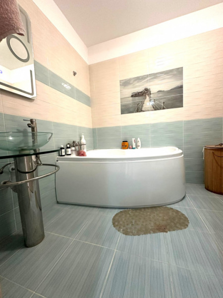 Apartament 3 camere 2 bai/Mobilat si Utilat 