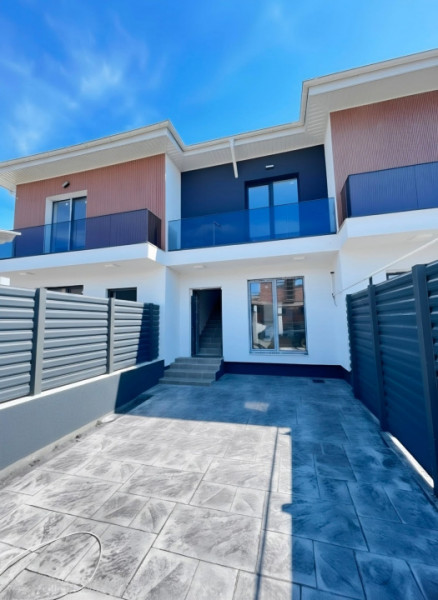 Vanzare Casa tip triplex/3 camere id nr 50