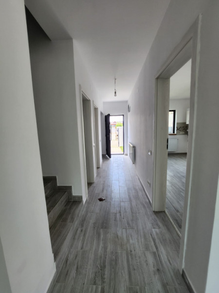Duplex de Vanzare /Dormitor la parter -Strada Celofibrei