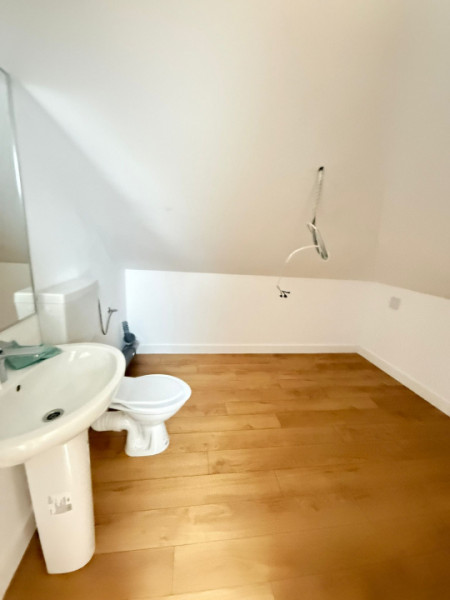 Vila Individuala P+1+M/Cartier Cristalului /5 camere-4 bai