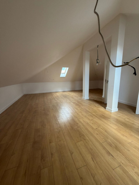 Vila Individuala P+1+M/Cartier Cristalului /5 camere-4 bai