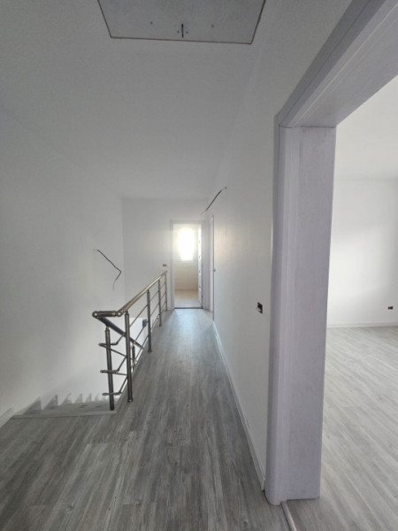 Vila Triplex/P+1+Pod/Cartierul Independentei/