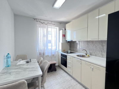 Apartament 3 camere Strada Safirului/Bragadiru