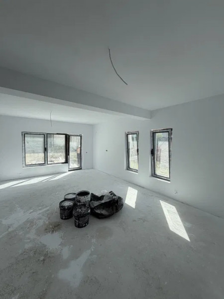 Vanzare Vila Duplex/P+1+P/Granita cu sect 5