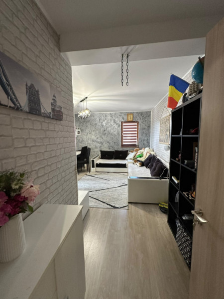 Apartament 3 camere 2 bai/Cartierul Independentei strada Gliei