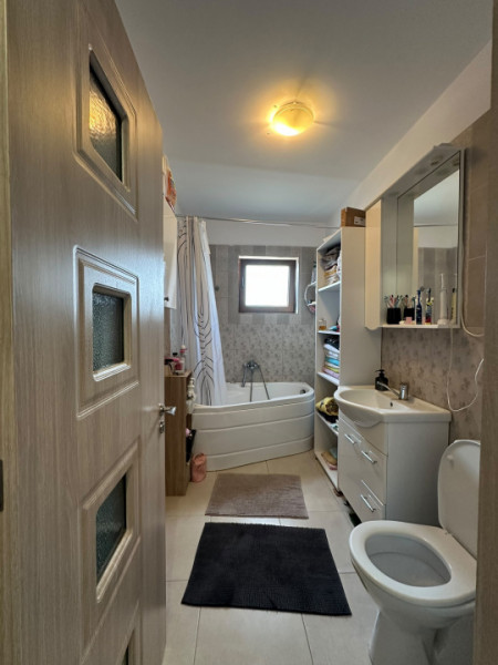 Apartament 3 camere 2 bai/Cartierul Independentei strada Gliei