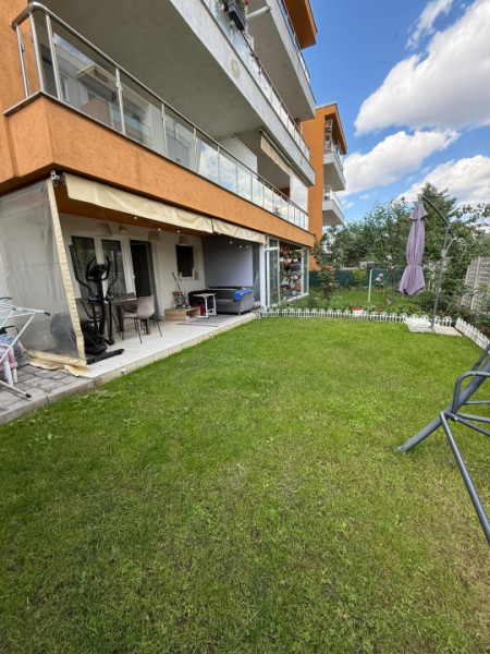 Apartament 3 camere 2 bai/Gradina proprie