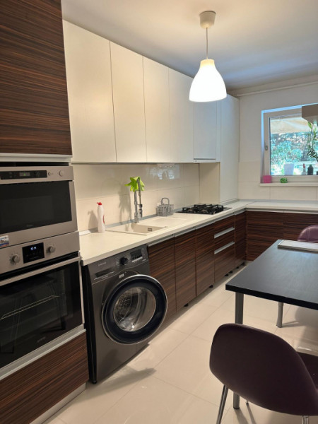 Apartament 3 camere 2 bai/Gradina proprie