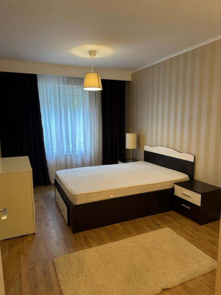 Apartament 3 camere 2 bai/Gradina proprie