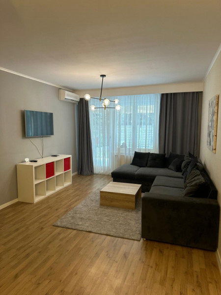 Apartament 3 camere 2 bai/Gradina proprie