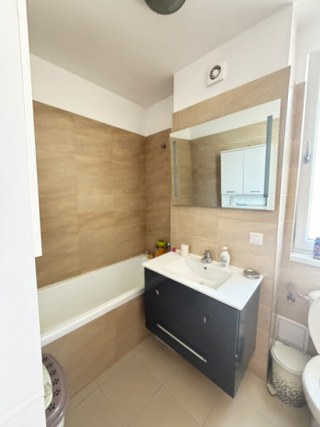 Apartament 3 camere-Bragadiru strada Crisul Repede