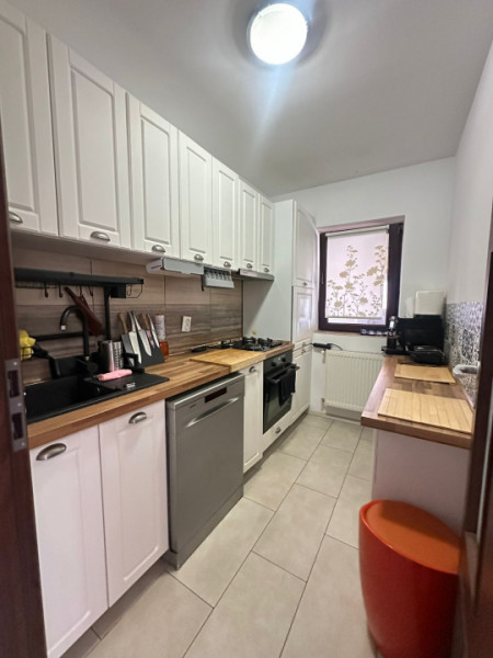 Apartament 3 camere /Bragadiru