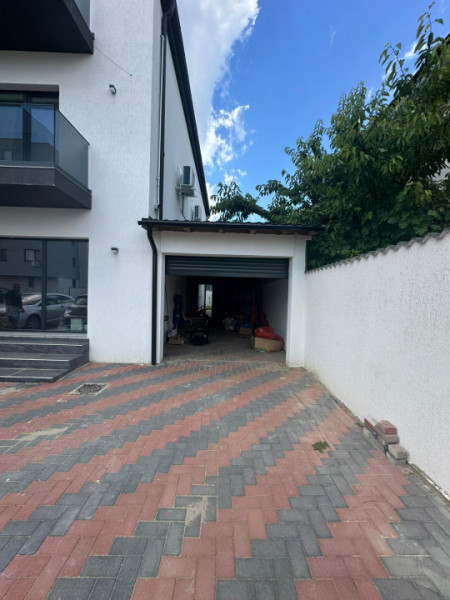Vila Individuala/Spatiu Comercial Bragadiru -Cristalului