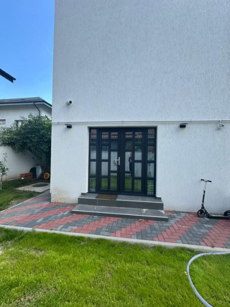 Vila Individuala/Spatiu Comercial Bragadiru -Cristalului