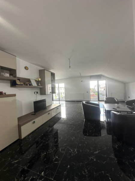 Vila Individuala/Spatiu Comercial Bragadiru -Cristalului