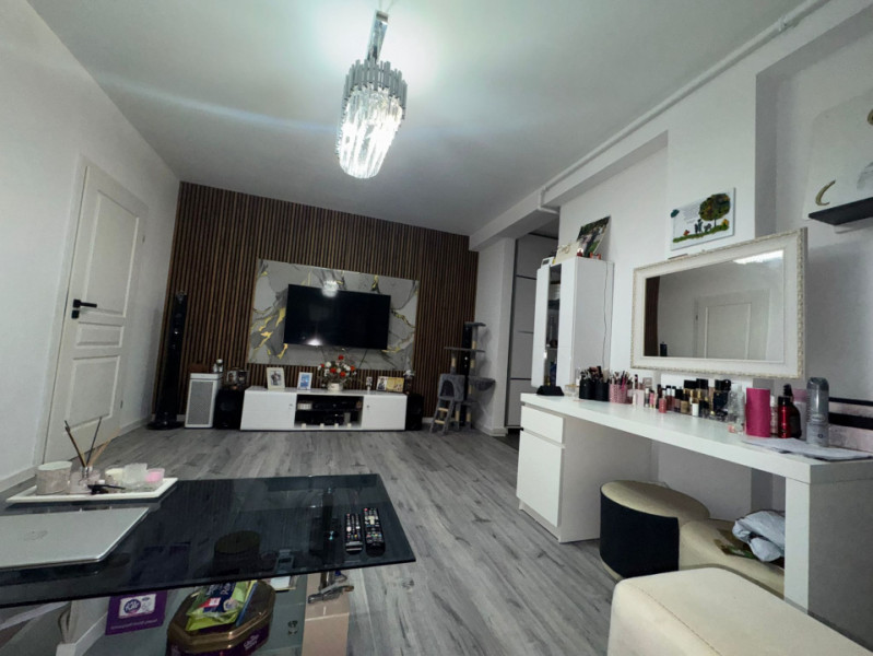 Apartament 3 camere 2 bai/Cartierul Verde