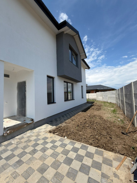 Vila 4 camere /Bragadiru-Celofibrei id nr 37