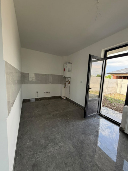 Vila 4 camere /Bragadiru-Celofibrei id nr 37