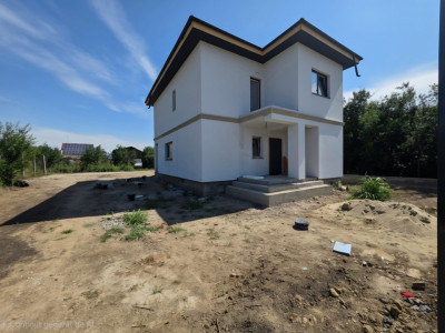 Casa-Vila Magurele /4 camere /Toate Utilitatile 