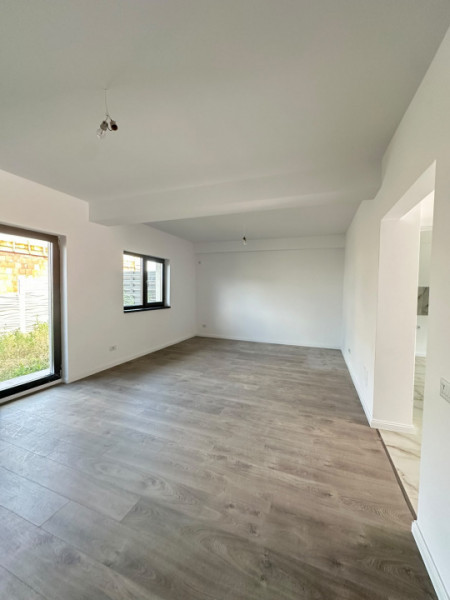 Casa de Vanzare/P+1+M/Bragadiru-Cartierul Independentei