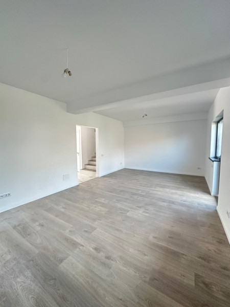 Casa de Vanzare/P+1+M/Bragadiru-Cartierul Independentei