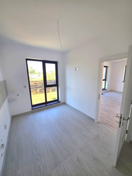Vanzare Vila Individuala/Cristalului/5 camere id nr 54