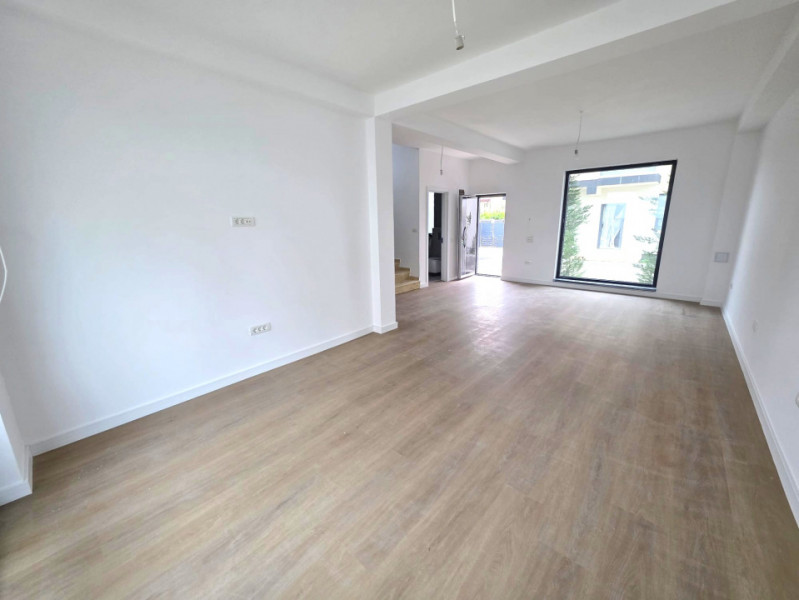 Casa Individuala/Cristalului P+1+M id nr 18