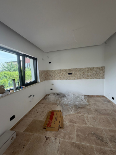 Vila Individuala/4 camere/Cartier Cristalului