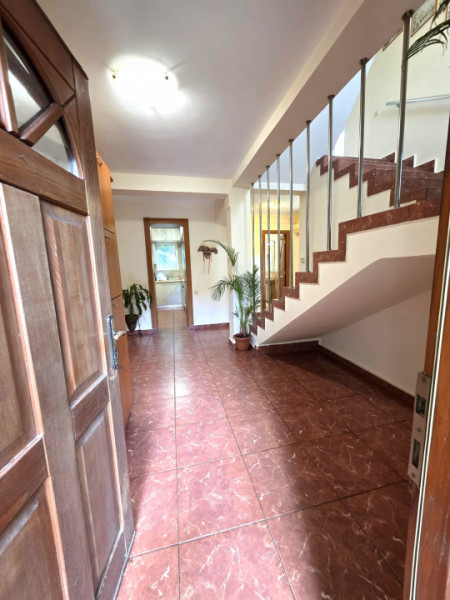 Vila Individuala /Piscina Proprie/Teren 2100 mp