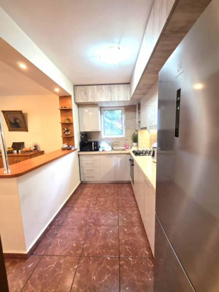 Vila Individuala /Piscina Proprie/Teren 2100 mp