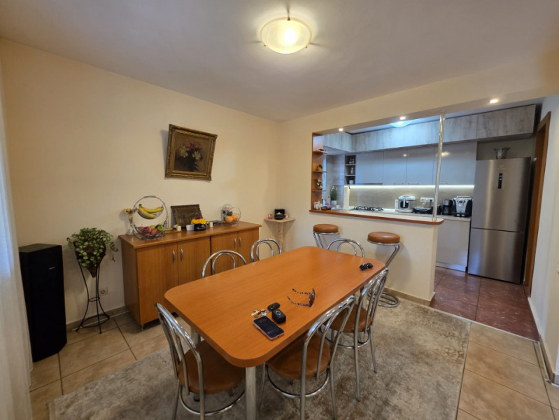 Vila Individuala /Piscina Proprie/Teren 2100 mp